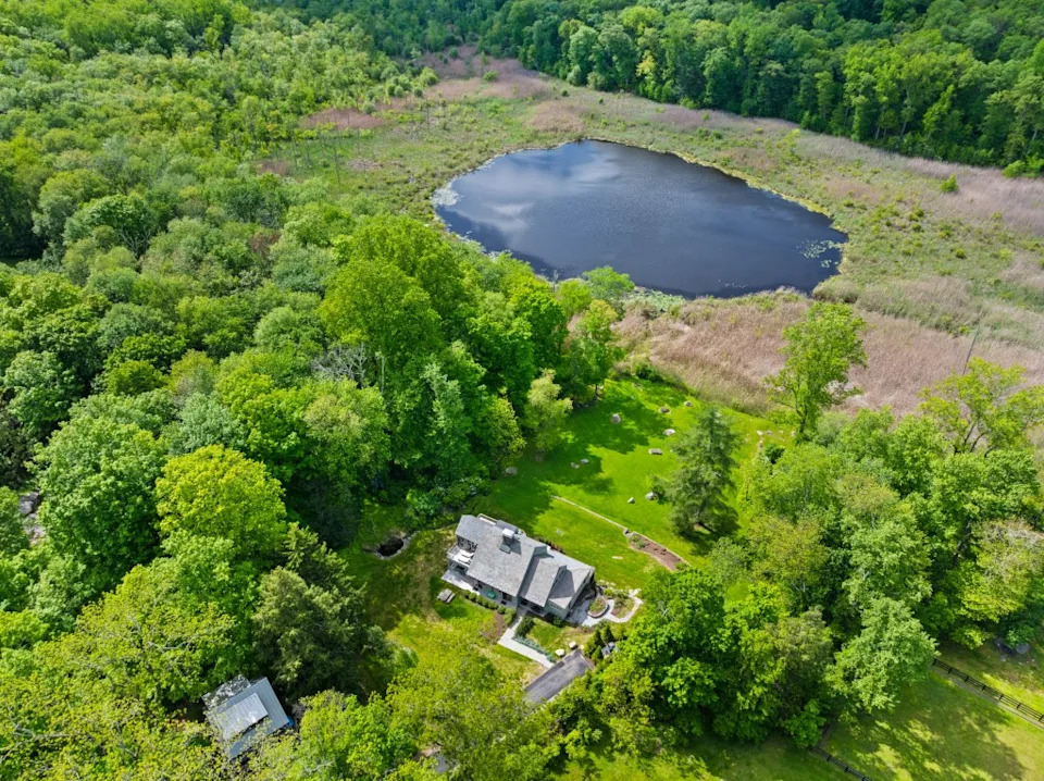 He called secluded, 6-acre property “paradise.” Ginnel x Modern Angles