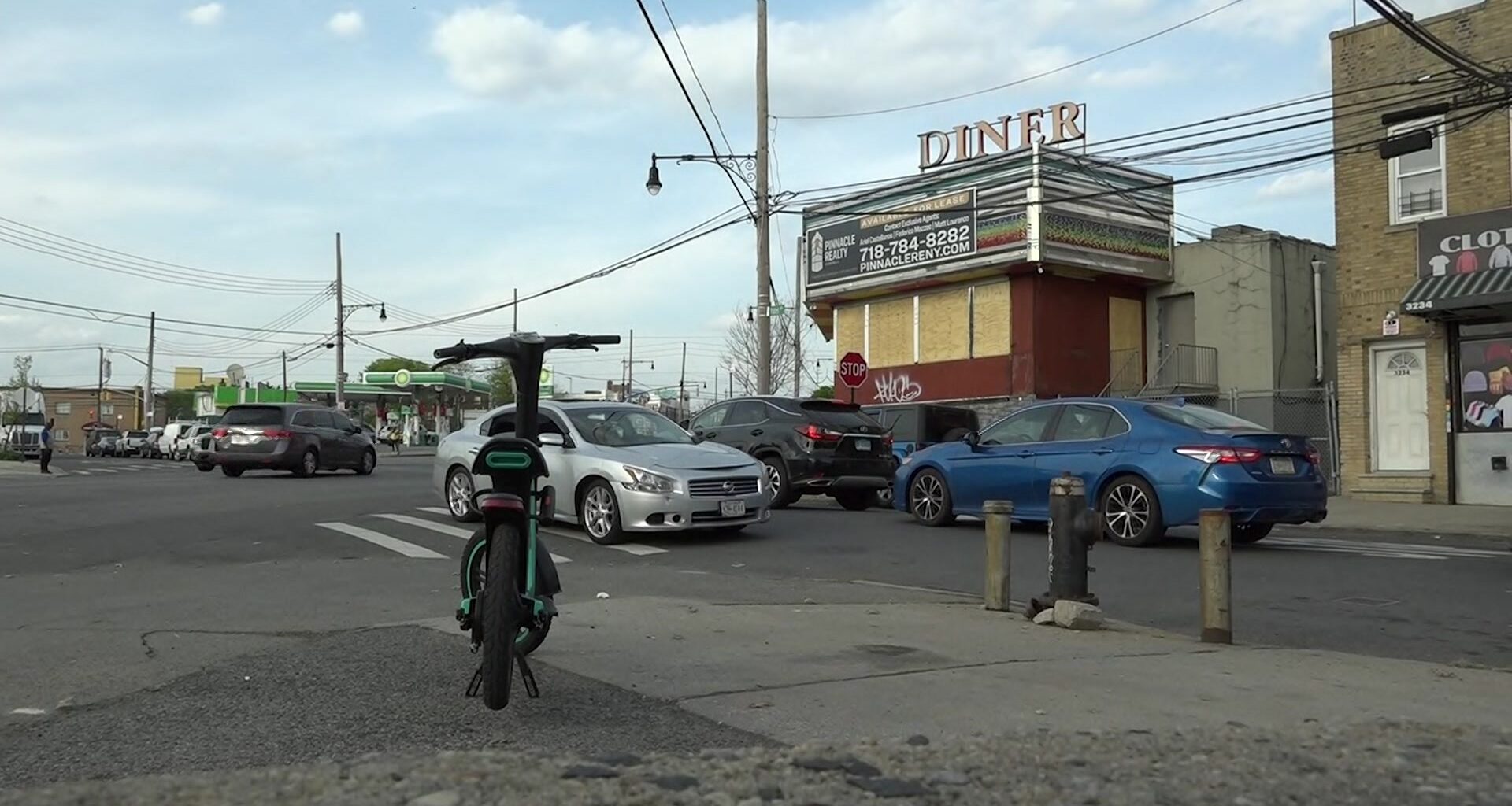 News 12 | Bronx | Former Royal Coach Diner Building To Be Turned Into Combination Sonic And Zaxbys