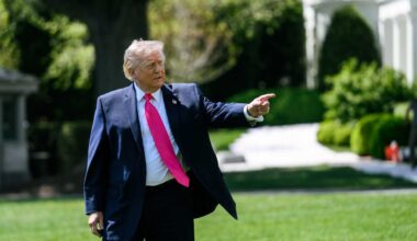 New York businesses can seek Trump tariff refunds; Hochul demands White House repay consumers $1,700 per household