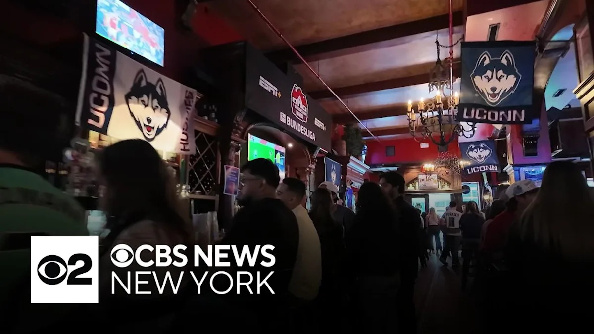 UConn vs. Illinois March Madness watch party held in NYC
