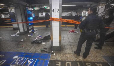 BREAKING: Police shoot stabbing suspect at Grand Central Station