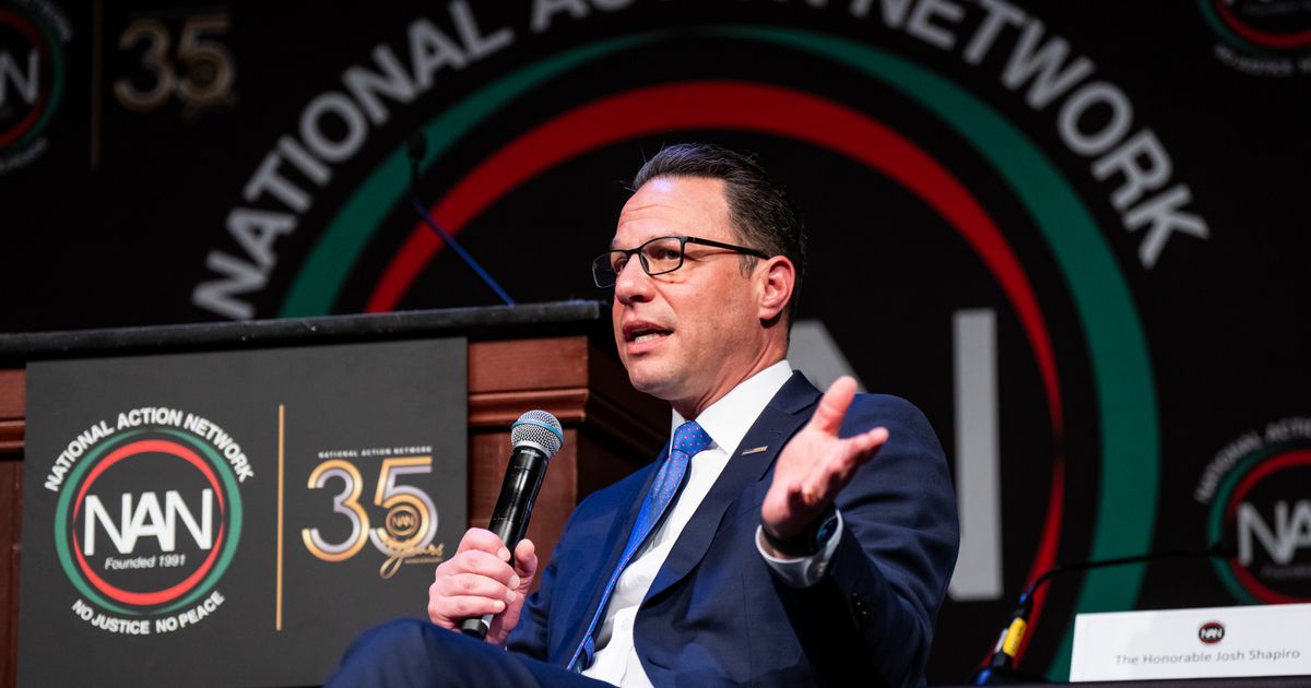 Democratic presidential prospects flock to New York to court activists at Al Sharpton's conference :: WRAL.com