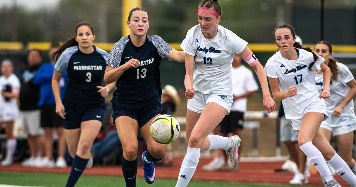 MHS soccer falls in home battle to Washburn Rural | Sports