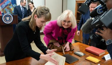 Stolen love letters by Keats, works by Wilde and Joyce, returned to Whitney family by Manhattan DA | National News