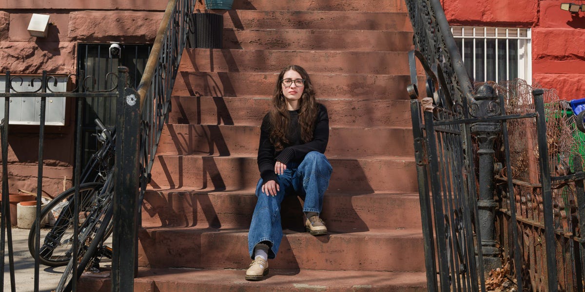 College Grad: My Parents Pay My NYC Rent Because I Can't Find a Job