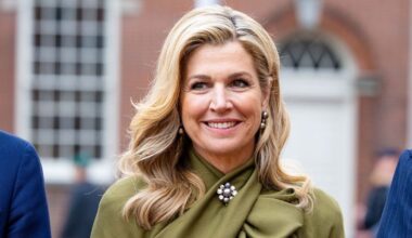 Queen Máxima shines in the U.S. wearing a draped dress and a centuries-old pearl brooch