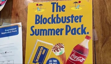 News 12 | Brooklyn | Transport back in time with new '90s-themed café in Park Slope