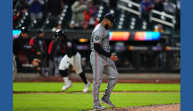 Instead of booing, fans of slumping Mets mostly stay home on chilly night in Queens