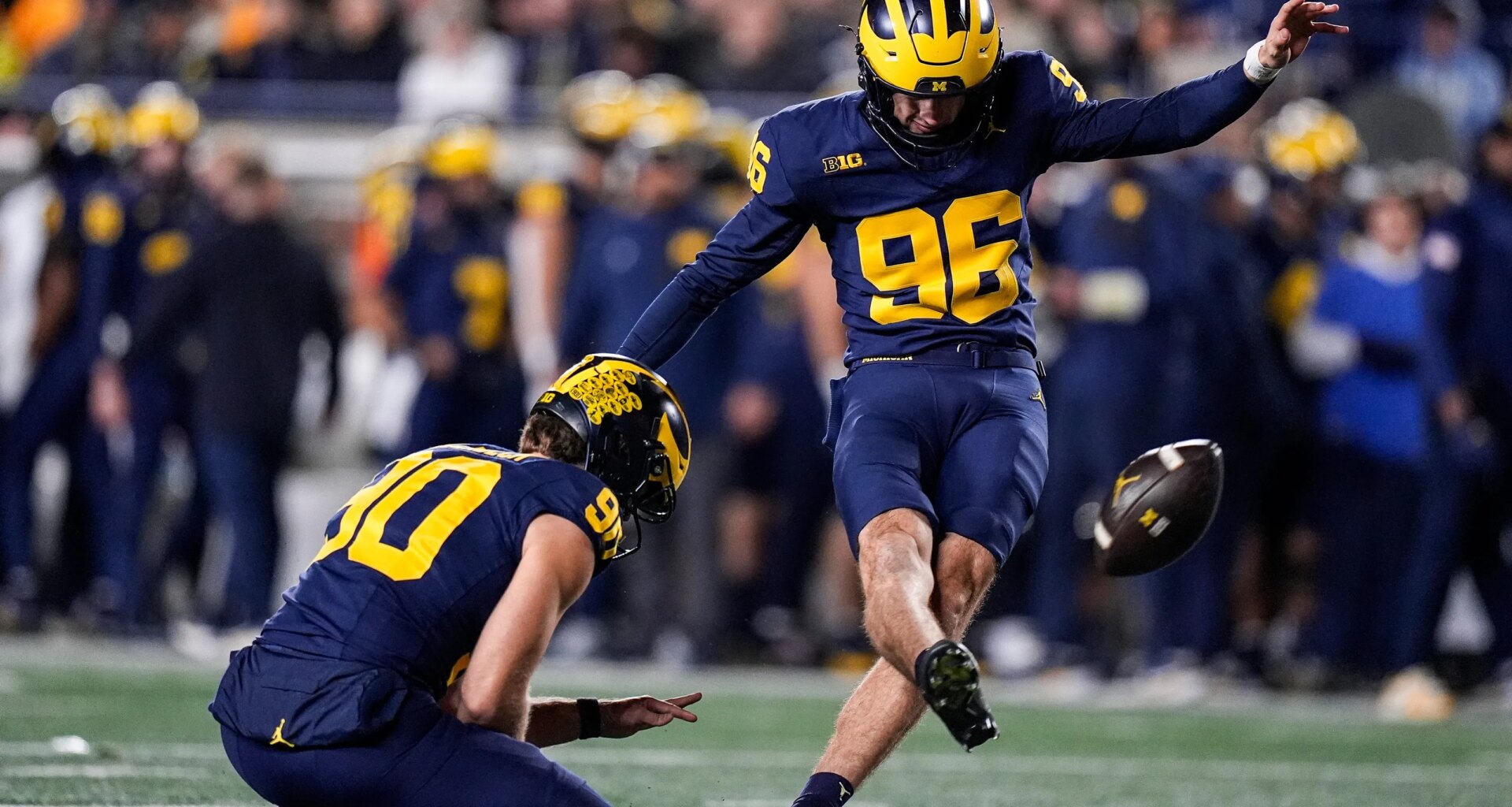 New York Giants won’t go kickerless again after signing Dominic Zvada