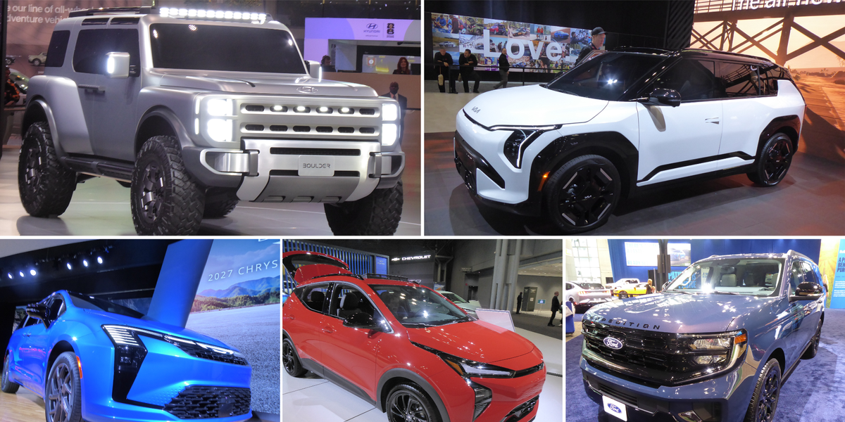 New York Auto Show Reflects an Industry in Flux
