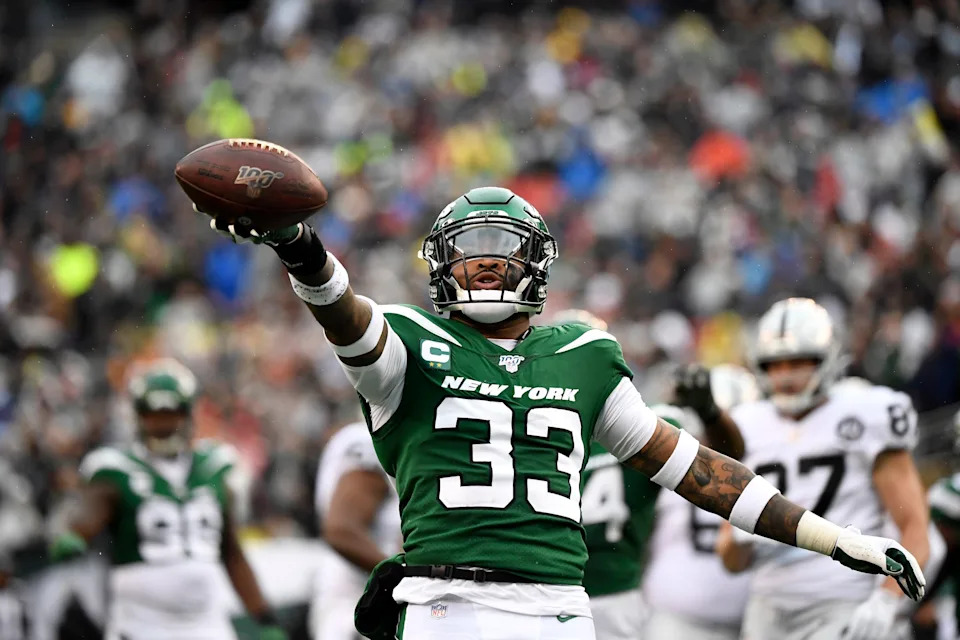 New York Jets strong safety Jamal Adams (33) celebrates after sacking Oakland Raiders quarterback Derek Carr.