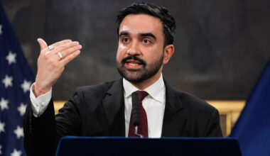 Allison Schrager: New York City can’t afford both big pensions and free buses