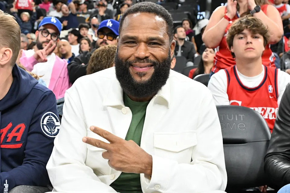 Anthony AndersonCredit: Allen Berezovsky/Getty