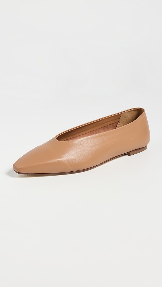 Aeyde Betty Nappa Leather Hazelnut Flats