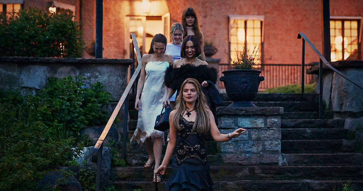 Barracuda Queens: Season 2, Trailer, Plot of the Teen Heist Series