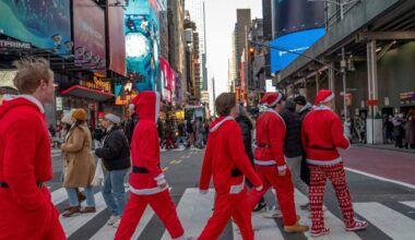 SantaCon, the charity fundraiser where drunk santas flood NYC streets, was a con after all says feds