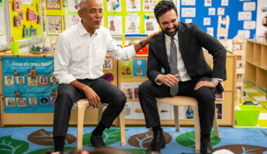 Photos show Obama and Mamdani reading to preschoolers in the Bronx