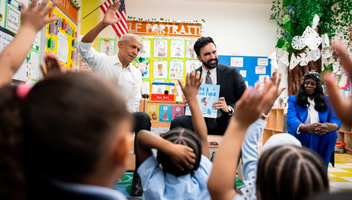 Obama and Mamdani sing to NYC children in first public meeting