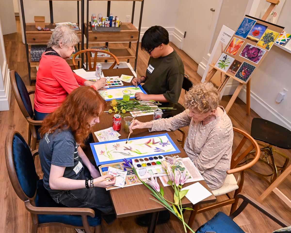 Brooklyn Heights art collaboration bridges generations, building friendships between students and seniors • Brooklyn Paper