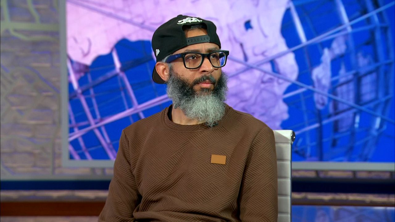 Filmmaker discusses suspect in Grand Central attack
