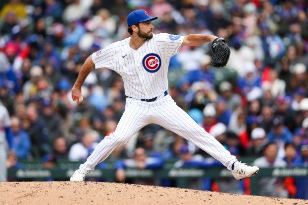 Cubs pitcher Corbin Martin (38) pitches during the ninth inning against the Mets at Wrigley Field April 19, 2026, in Chicago. (Armando L. Sanchez/Chicago Tribune)