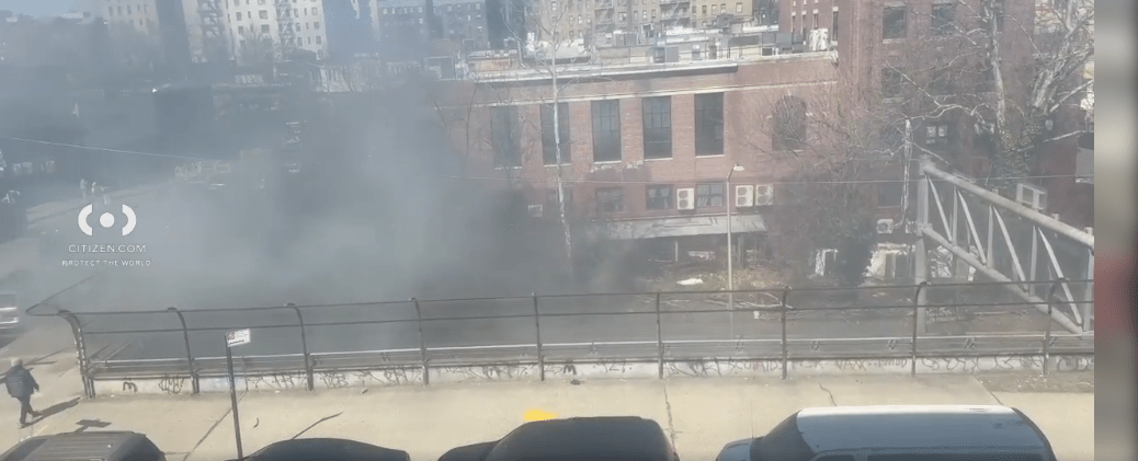 Kingsbridge: Unoccupied Burning Car Extinguished on Major Deegan Expressway