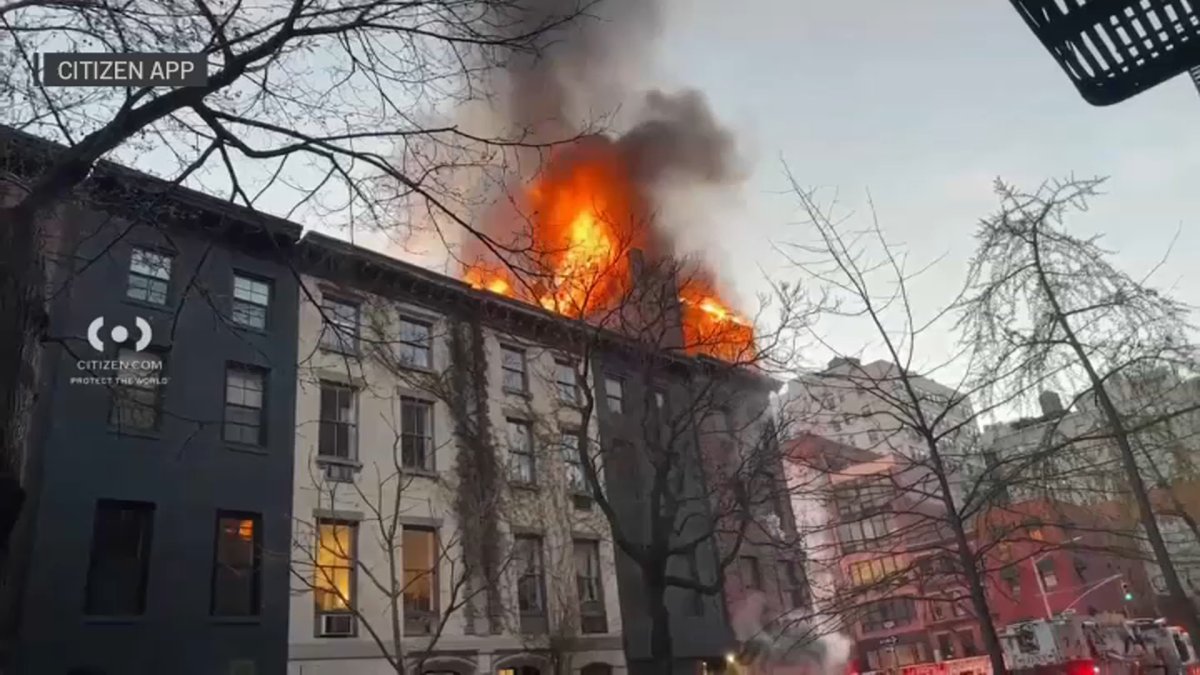 Fire rips through empty building in Chelsea – NBC New York
