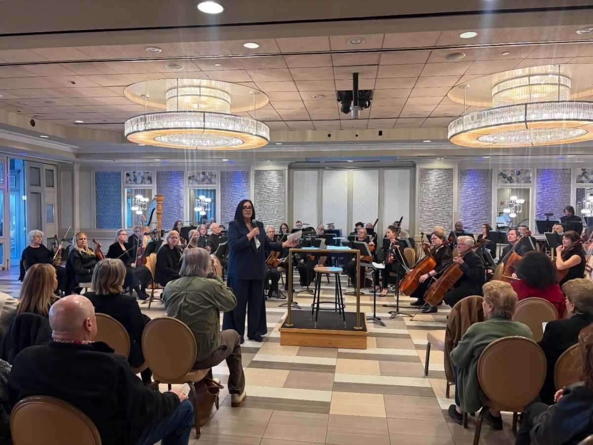 CM Ariola hosts Queens Symphony Orchestra at Russo’s On The Bay in Howard Beach for ‘A Night at the Opera’ – QNS