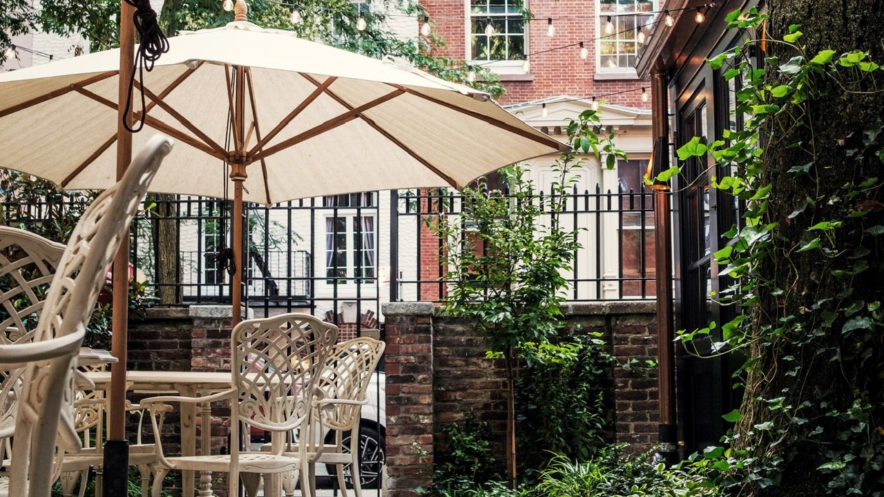 The 42 Best Outdoor Dining Spots in New York City, According to Vogue Staffers