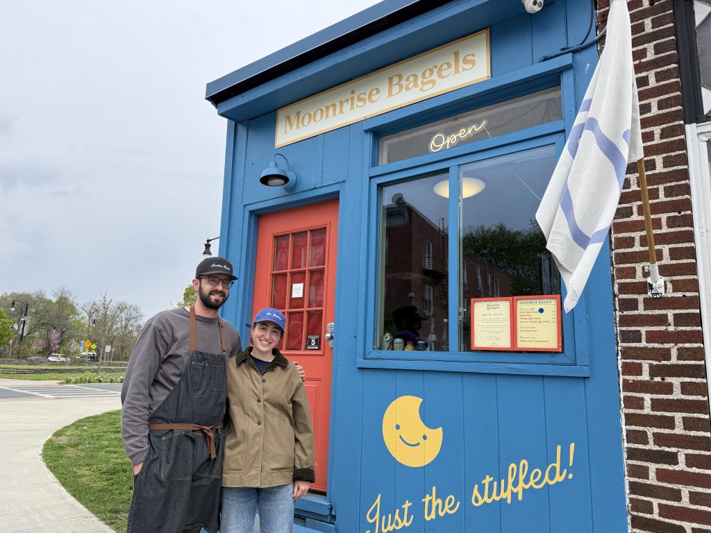 Moonrise Bagels has bittersweet last day in Kingston – Daily Freeman