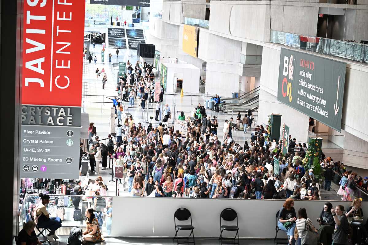 A BookCon crowd.