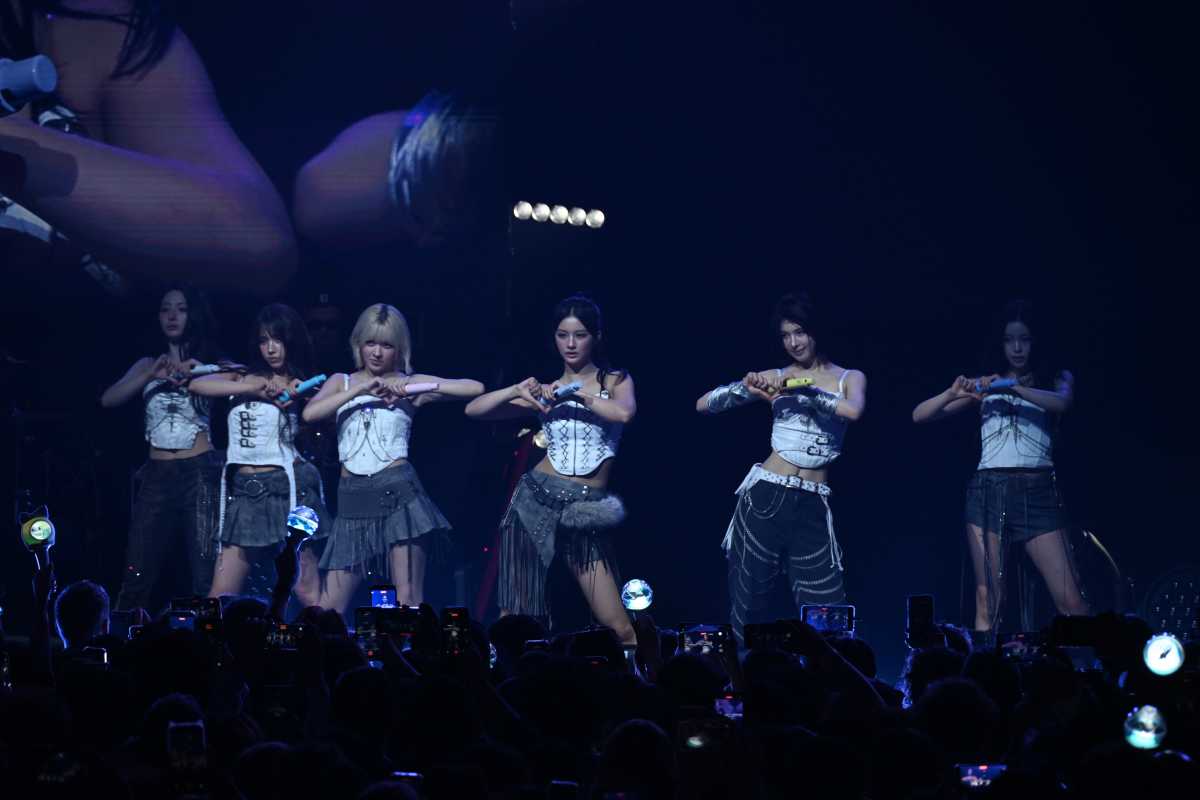 NMIXX performs at the Brooklyn Paramount.