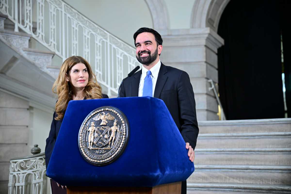 Mamdani, Menin delay NYC budget deadline as they seek more funding from Albany, but Hochul nixes key tax credit tweak