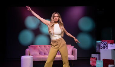 Photos: Nicole Travolta Is Doing Alright Gets an Encore at SoHo Playhouse