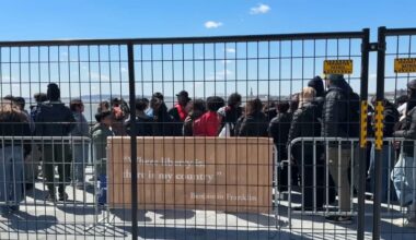 According to the U.S. Park Police, security fencing around the sightseeing cruise boats has taken up the same space at Battery Park since 2004. (Spectrum News NY1)