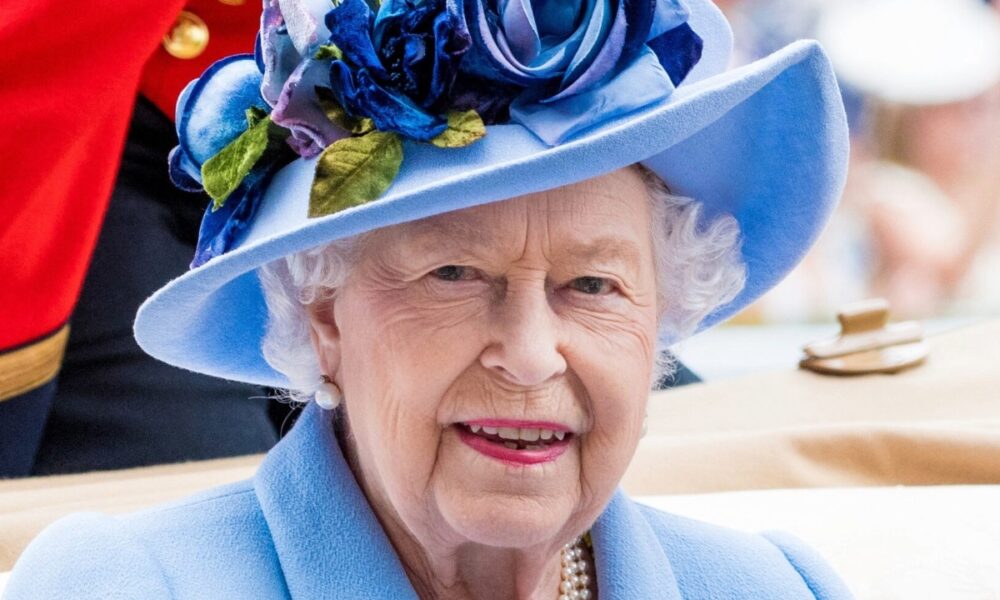 How The Royal Family Plans to Celebrate Queen Elizabeth II’s 100th Birthday – Closer Weekly