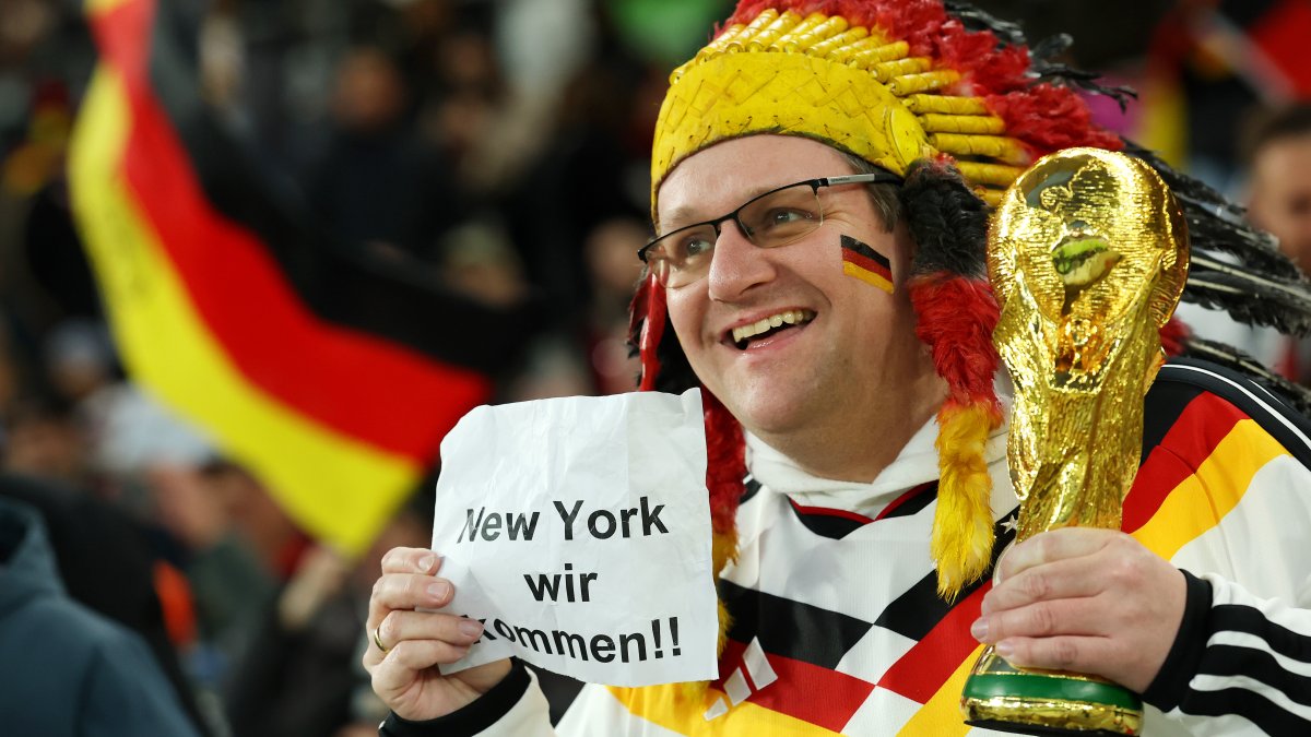 Hochul unveils World Cup one-day permits for NY bars – NBC New York