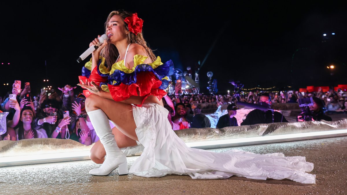 Karol G announces new tour, including stop at MetLife Stadium – NBC New York