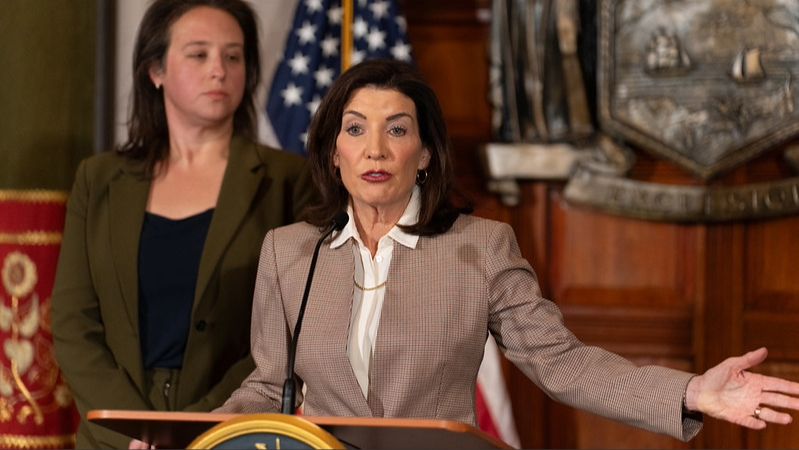 Hochul expands immigrant protection proposal