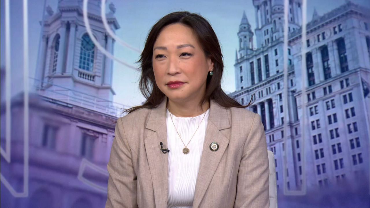 Councilmember Lee looks at budget proposal