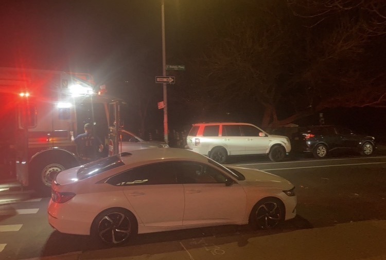 Bedford Park: FDNY Responds to Assist with Child Locked in Car on Mosholu Parkway