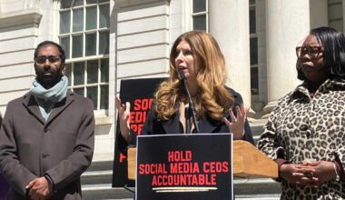 Attorneys raise questions over NYC Council bills that would limit children’s social media usage to 1 hour daily
