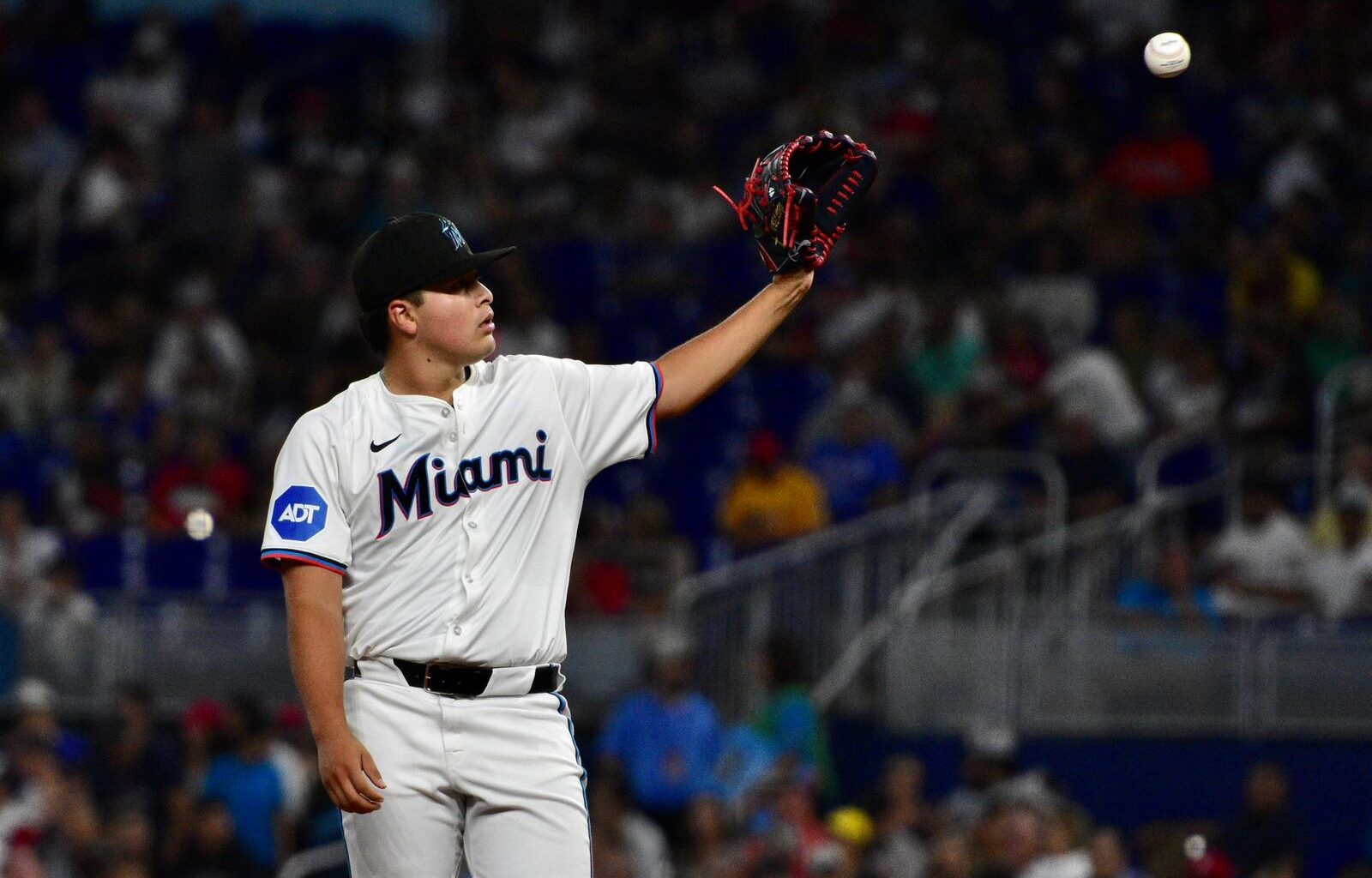 The Marlins Steal One in the Bronx to Remain Atop the NL East – Five Reasons Sports Network