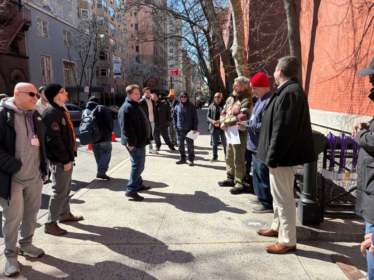 NYC apartment buildings could get stinky and gross if the workers that serve them go on strike, union reps warn
