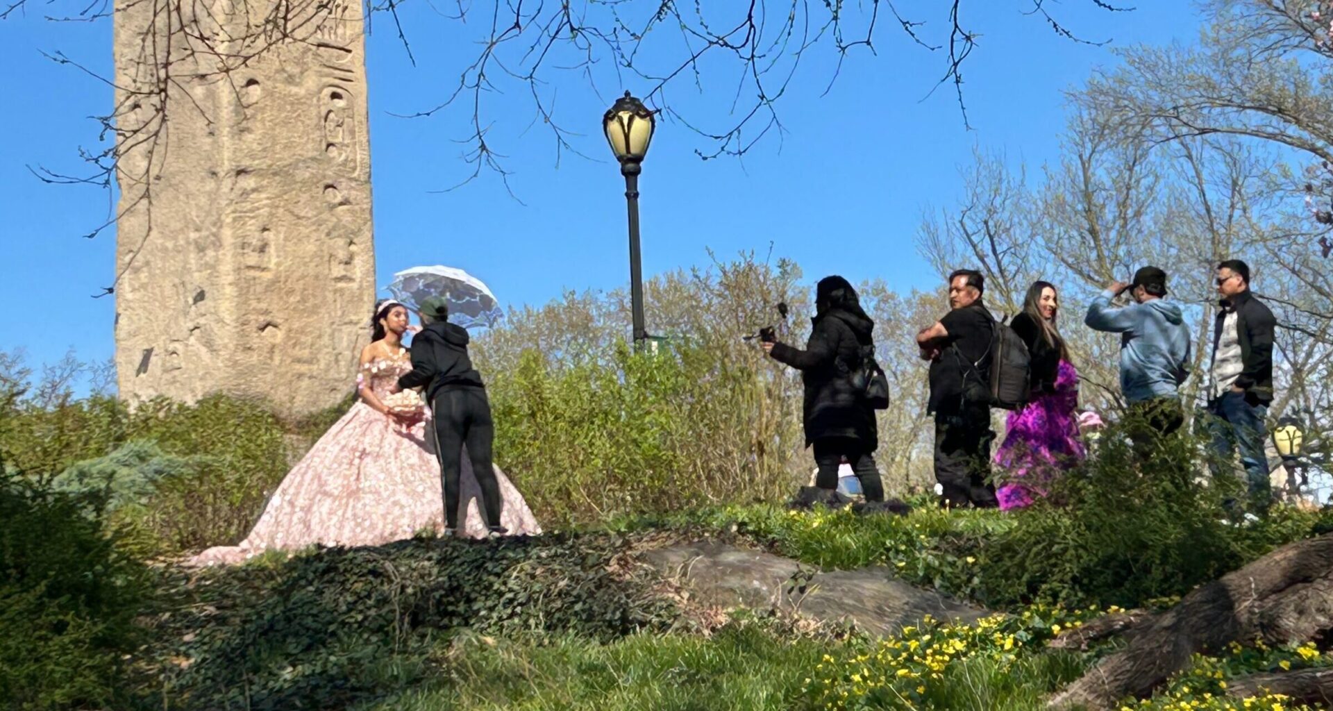 Strike by Building Workers Averted; UWS Residents of Care Home Travel Internationally Via Virtual Reality; Canadian Tennis Star Buys UWS Dakota Apartment