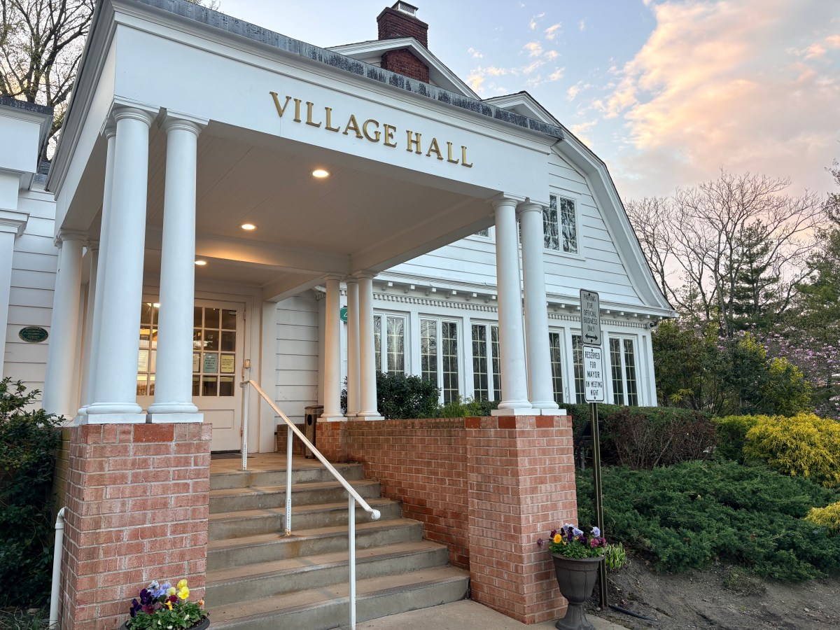 Great Neck Estate budget hearing raises questions about transparency