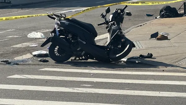 News 12 | Brooklyn | Man critically injured in East New York crash