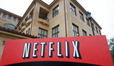 Netflix will pay $200 a day for extras on new production underway in New Jersey and New York City
