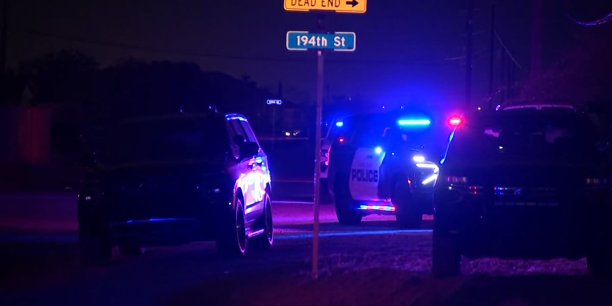 Suspect killed in officer-involved shooting after barricade near Queen Creek