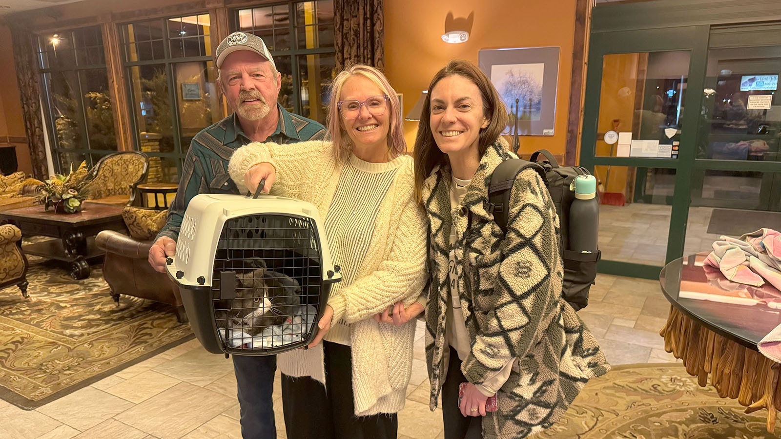 A couple moving from San Francisco to New York lost their cat 2 1/2 years ago near Cody, Wyoming. They lost all hope until they received a text from someone who caught the cat and noticed there was a number on its collar. They flew out the next day.